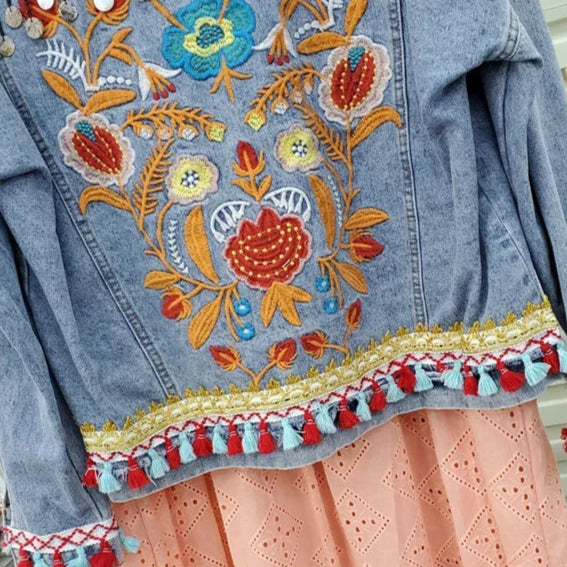 veste-en-jean-boheme-chic-femme-broderie-glands