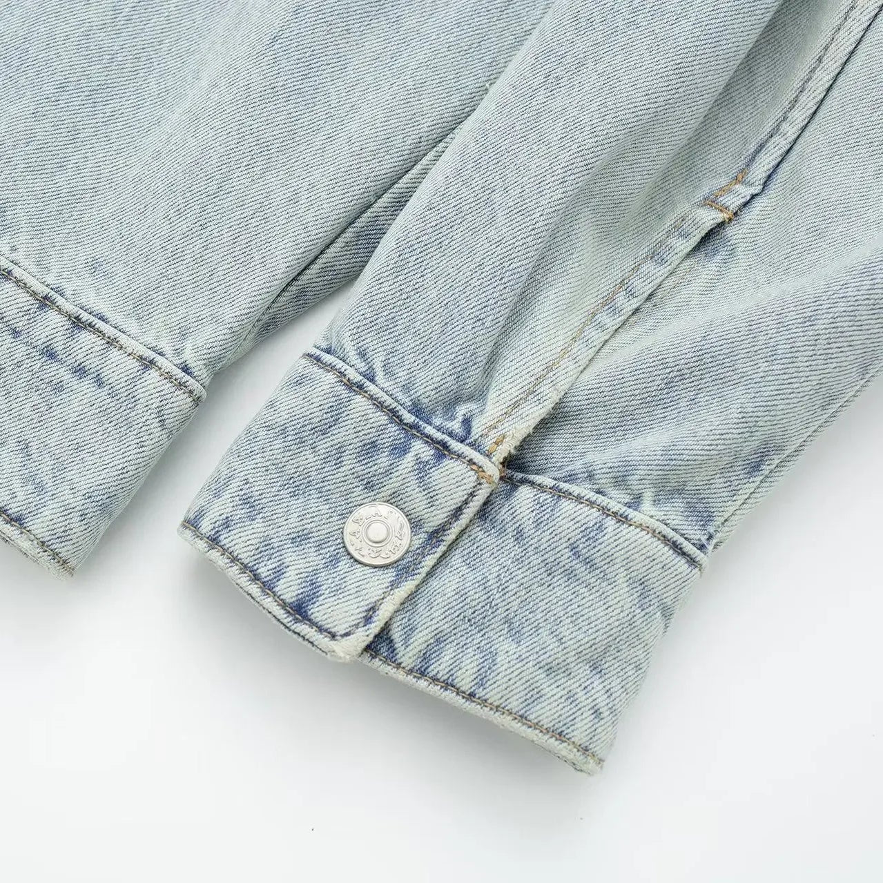 veste-en-jean-femme-col-motard-bleu-clair-manches