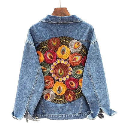 veste-en-jean-femme-avec-motif-dans-le-dos-bleu