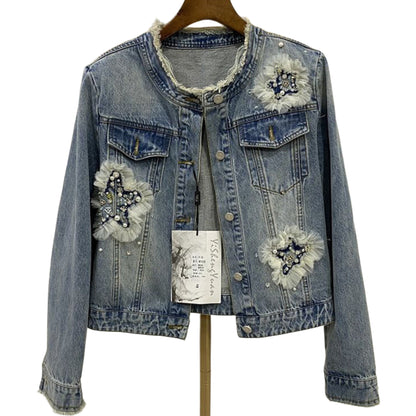 veste-en-jean-sans-col-dentelles-et-perles