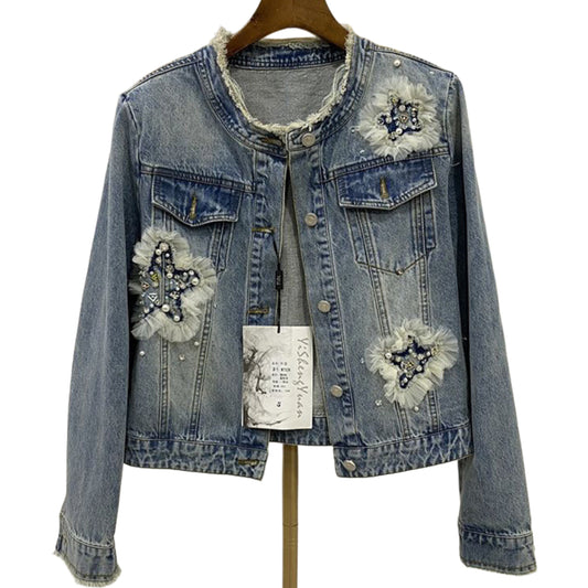 veste-en-jean-sans-col-dentelles-et-perles